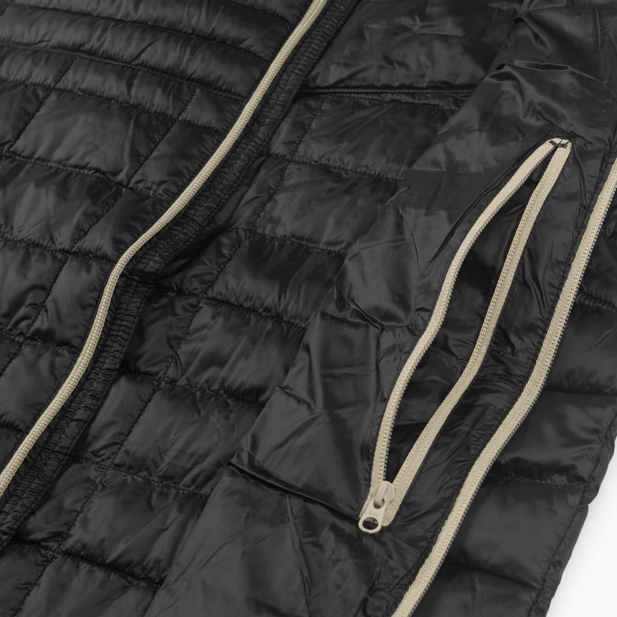 Cold Bloq Vest- Black - Image 7